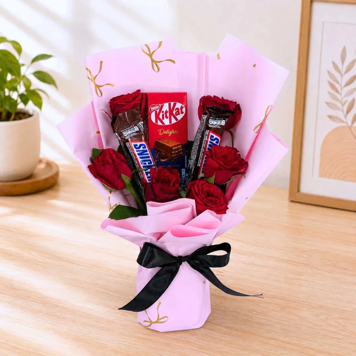 6 Red Roses & Chocolate Gift Bouquet - Flowers to Nepal - FTN