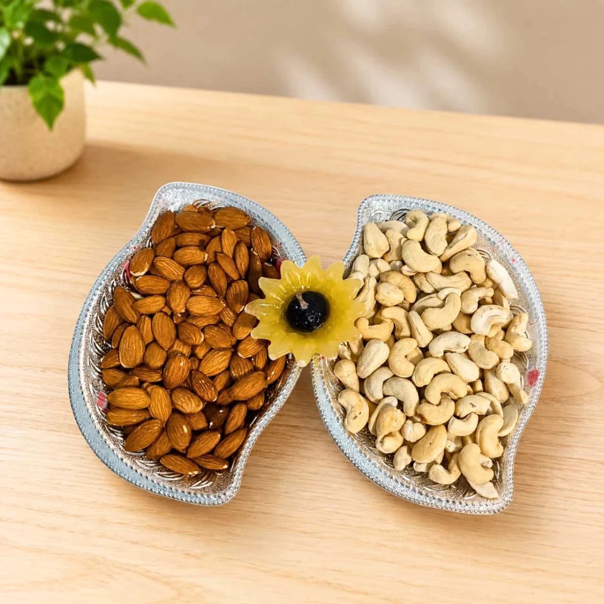 Almond, Cashew & Candle Gift Tray - Flowers to Nepal - FTN