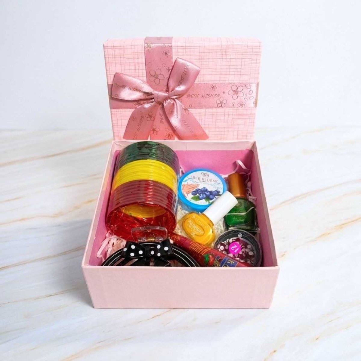 Beauty & Tradition Box - Flowers to Nepal - FTN