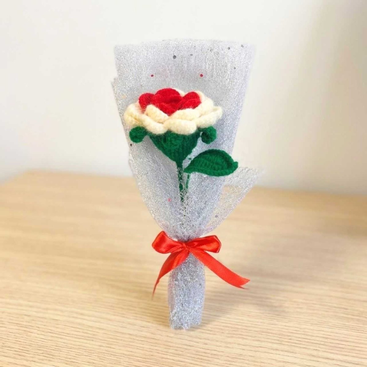Crochet Red & White Rose Bouquet - Flowers to Nepal - FTN