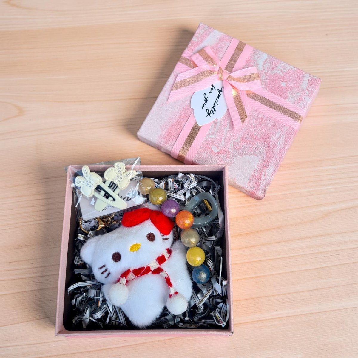 Cute Hair Clips & Hello Kitty Charm in Pink Gift Box - Flowers to Nepal - FTN