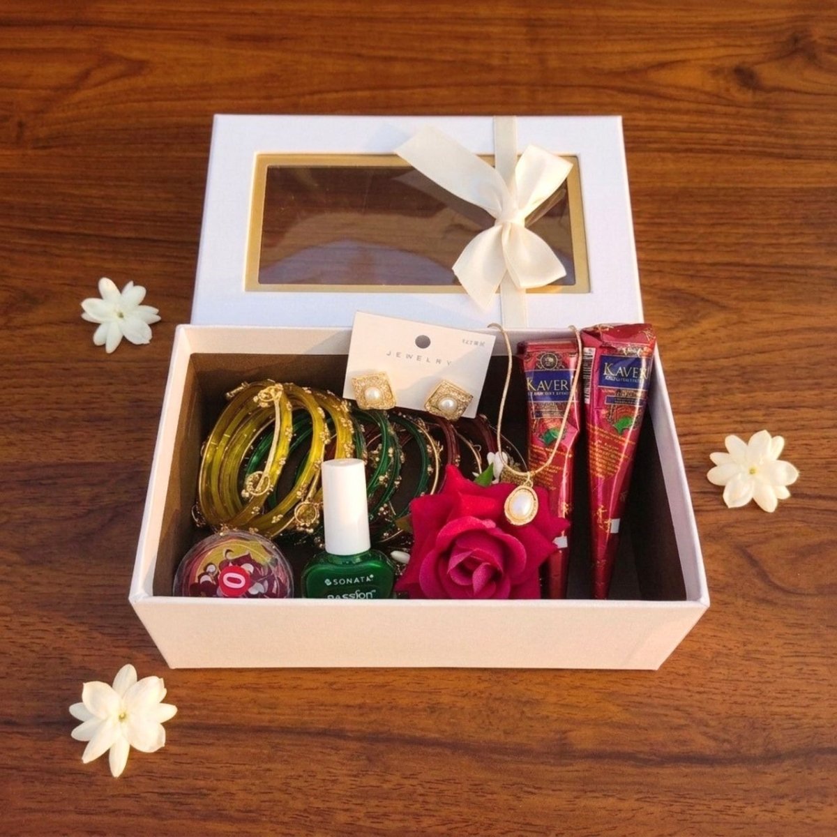 Elegant Shringar Gift Set - Flowers to Nepal - FTN