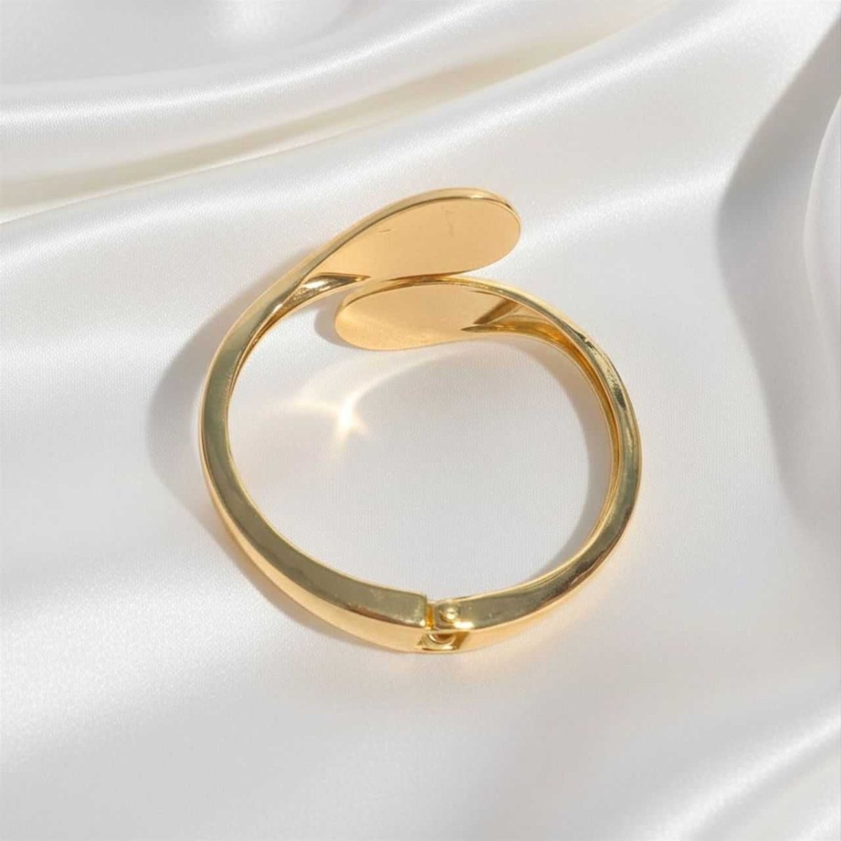 Engraved Initial Clover Bangle - Flowers to Nepal - FTN