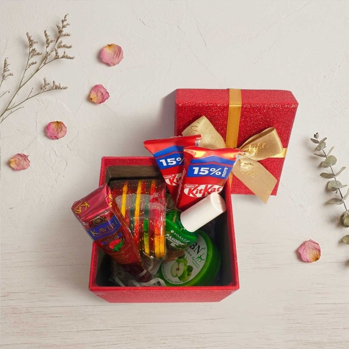 Festive Beauty Gift Box - Flowers to Nepal - FTN