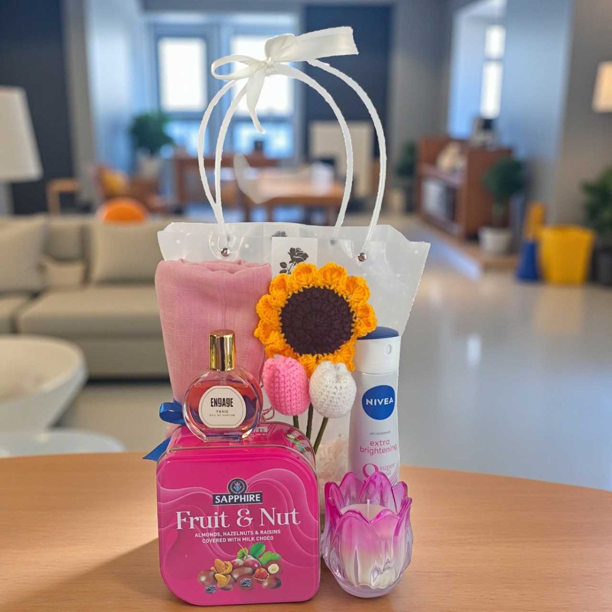 Glowing & Charming Gift Set for her - Flowers to Nepal - FTN