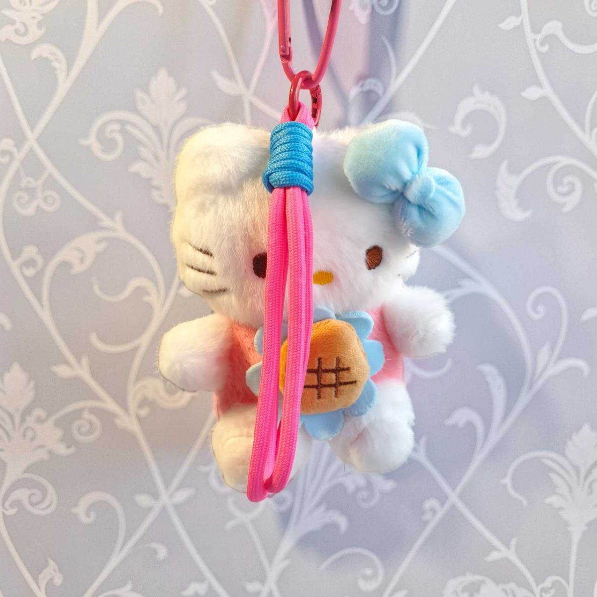 Hello Kitty Pink Hanging Strap with Bow 5.5" - Flowers to Nepal - FTN