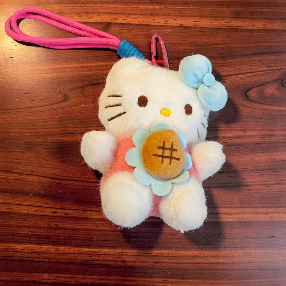 Hello Kitty Pink Hanging Strap with Bow 5.5" - Flowers to Nepal - FTN