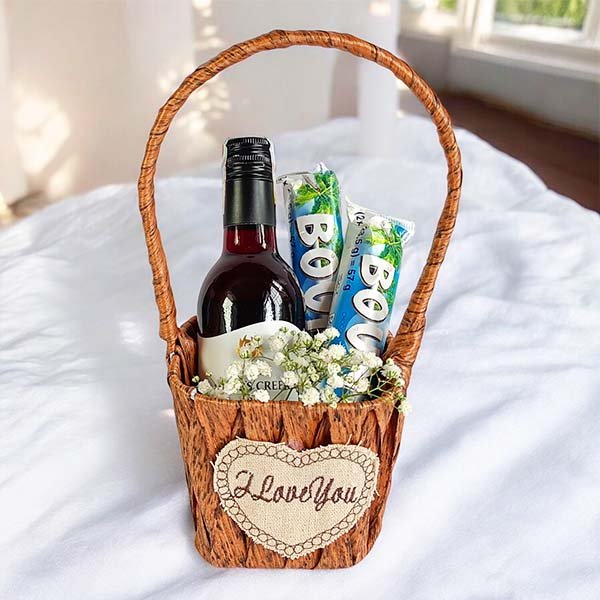 Jacob's Creek & Bounty Gift Basket - Flowers to Nepal - FTN