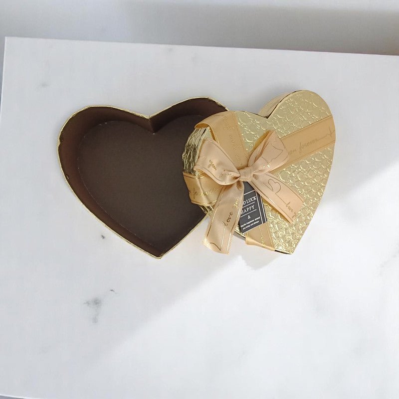 Medium Golden Heart Gift Box - Flowers to Nepal - FTN