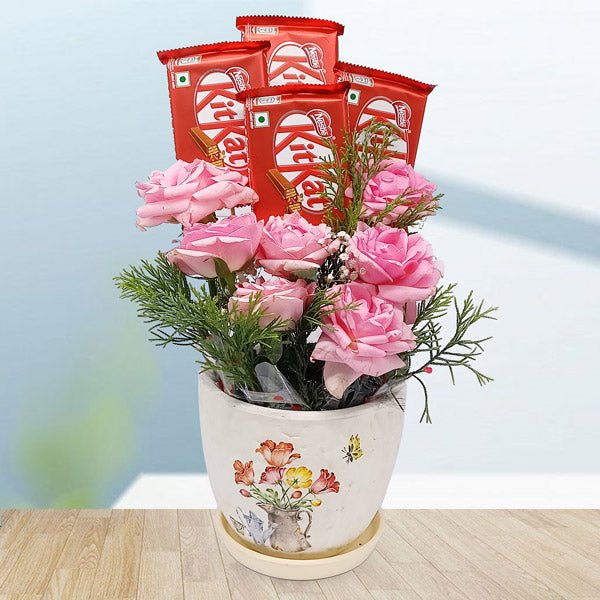 Pink rose with kitkat delights - Flowers to Nepal - FTN