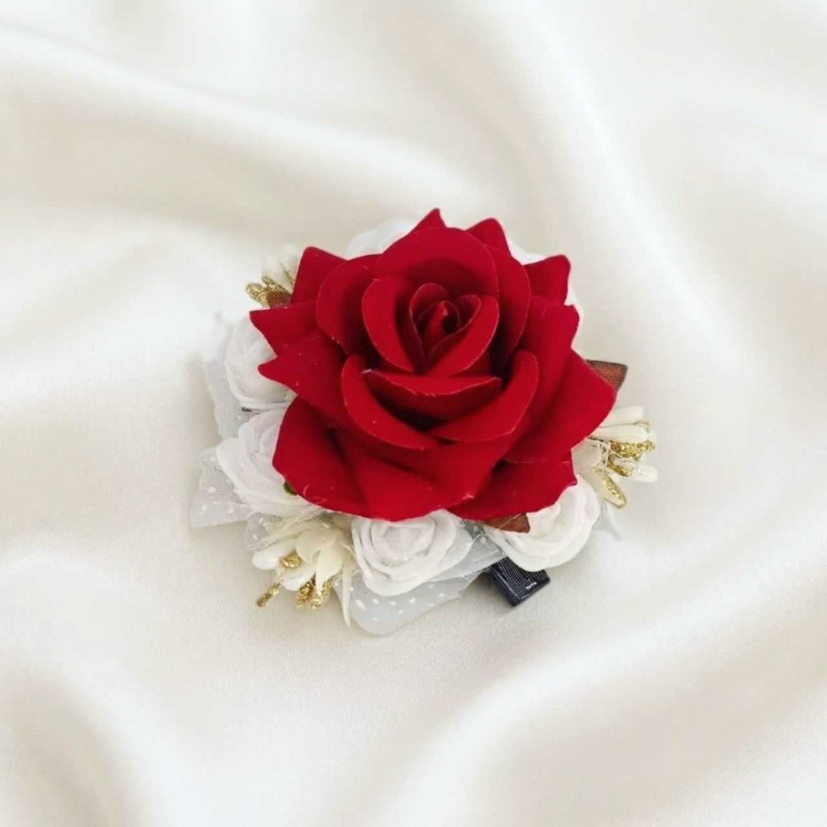Red & White Flower Hair Clip - Flowers to Nepal - FTN