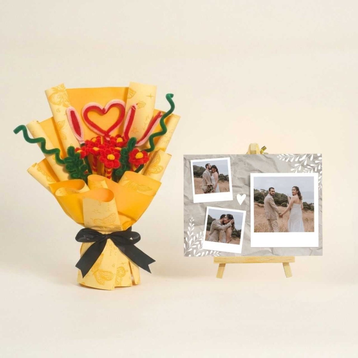 Romantic Photo Canvas & Handmade Bouquet - Flowers to Nepal - FTN