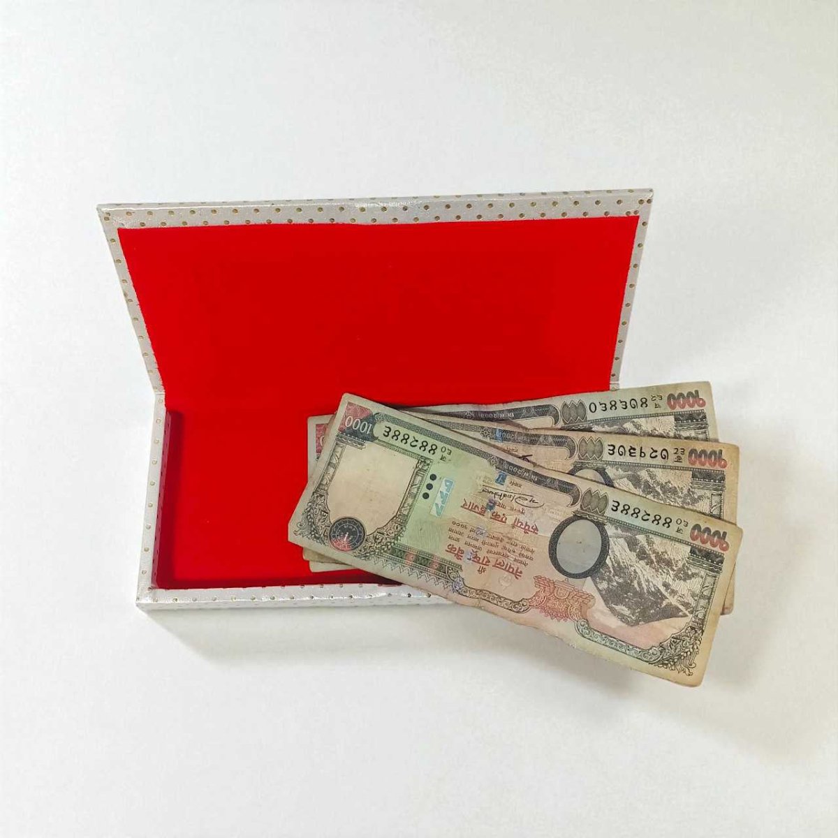 
                  
                    Sagun Cash Gift Rs.3000 In Envelope Box - Flowers to Nepal - FTN
                  
                