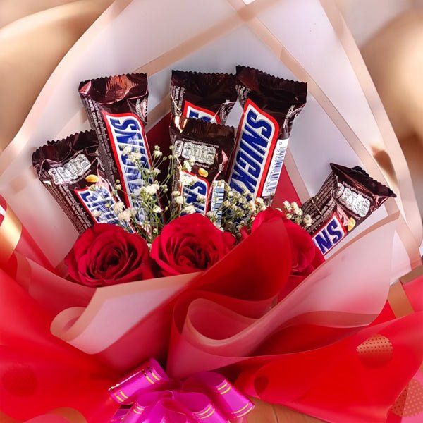 Snickers & Roses Bouquet - Flowers to Nepal - FTN