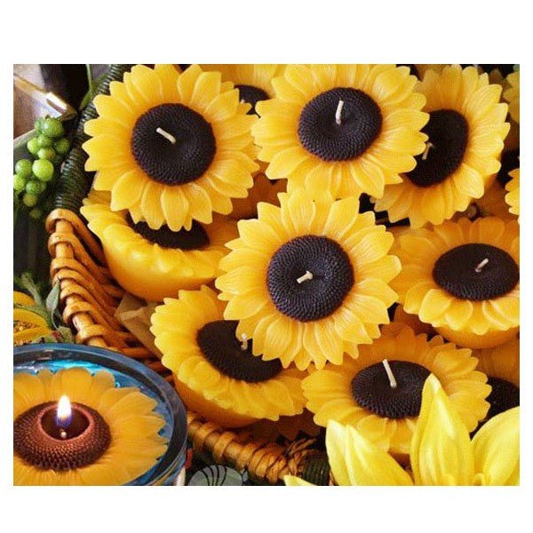 Sunflower Candle - Flowers to Nepal - FTN