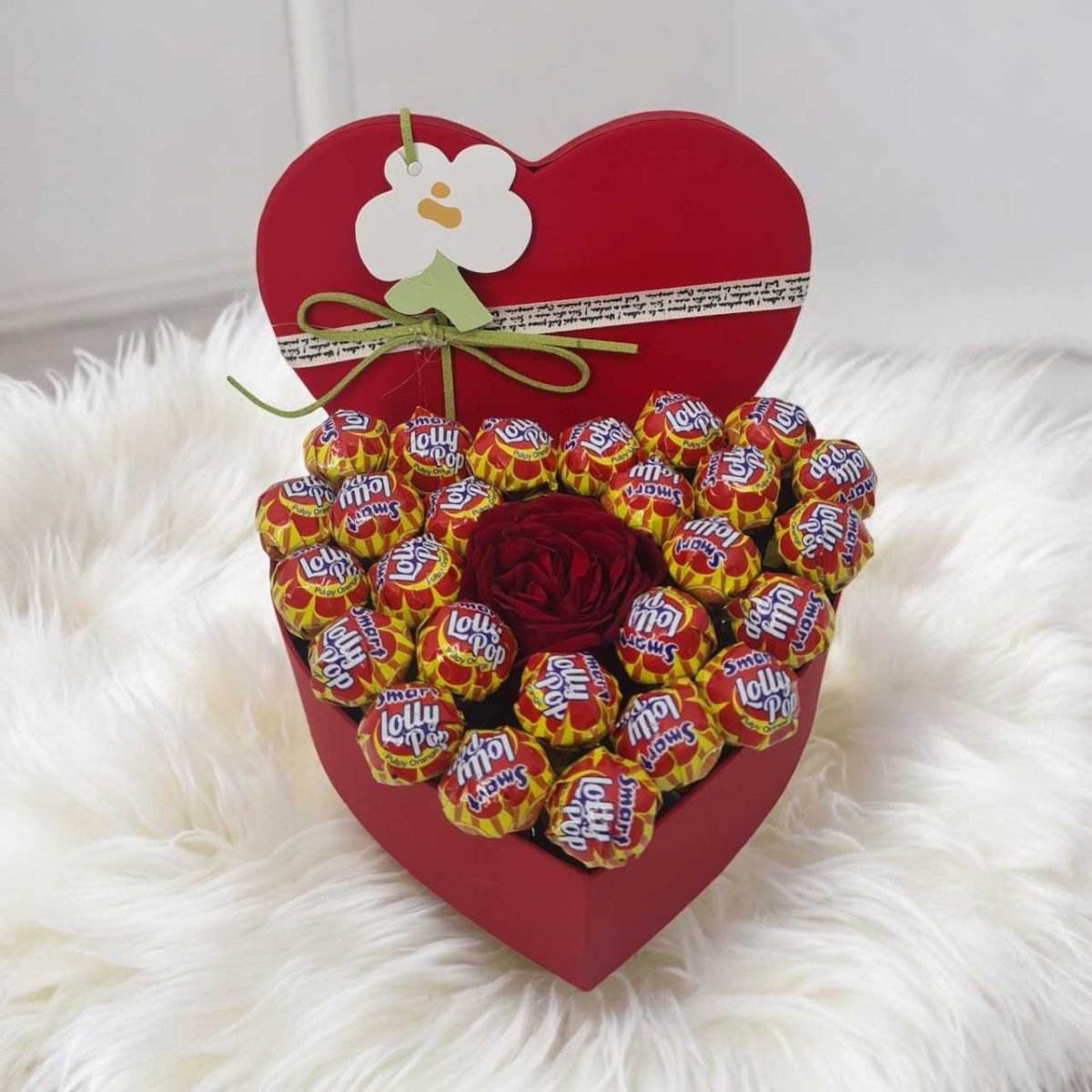 Sweet Lollipop & Rose Gift Box - Flowers to Nepal - FTN