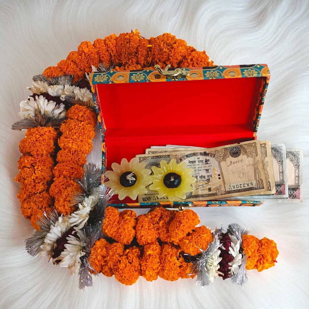Tihar Cash Envelope with Mala - Flowers to Nepal - FTN
