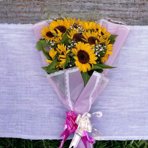 12 Sunflowers Bouquet - Flowers to Nepal - FTN