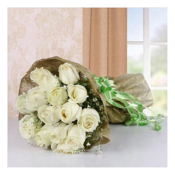 15 Elegant White Roses Bunch - Flowers to Nepal - FTN
