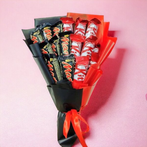 Beautiful Kitkat and Mars Bunch Sweet Combination Combo - Flowers to Nepal - FTN