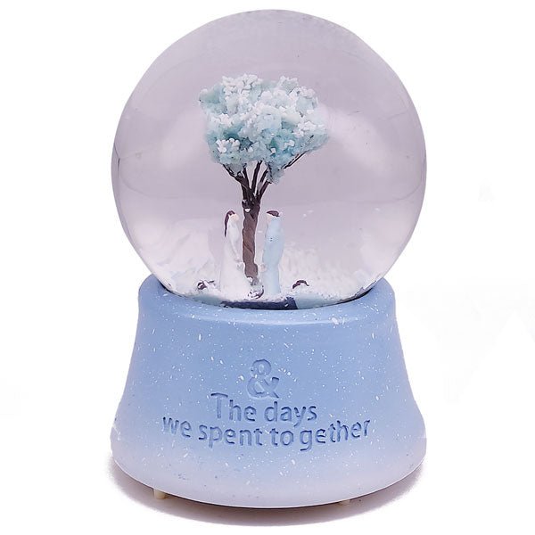 Couple Statue Snow Globe Music Box 5