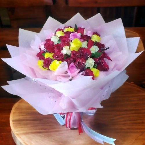 Graceful 18 Mixed Roses Bouquet - Flowers to Nepal - FTN