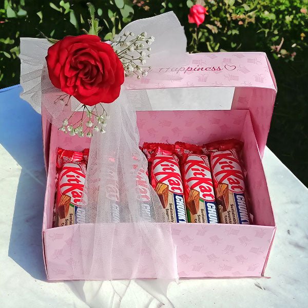 Kitkat Chunky Chocolates Gift Box With Beautiful Rose Decoration - Flowers to Nepal - FTN