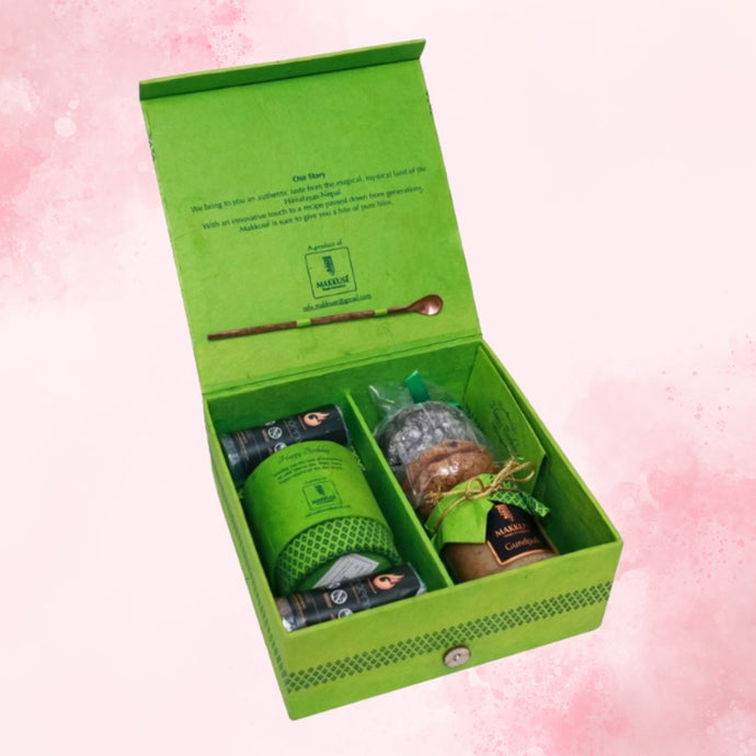 Makkusé Festive Cookie Gift Box for Birthdays - Flowers to Nepal - FTN