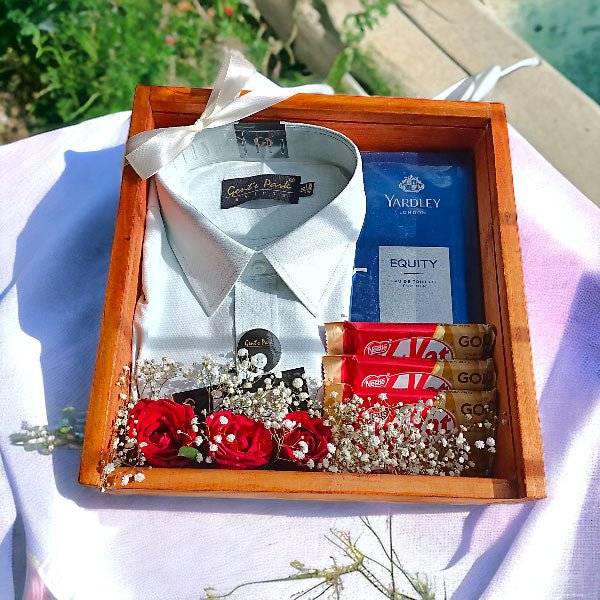 Perfect Men's Gift Hamper With Roses Combo - Flowers to Nepal - FTN